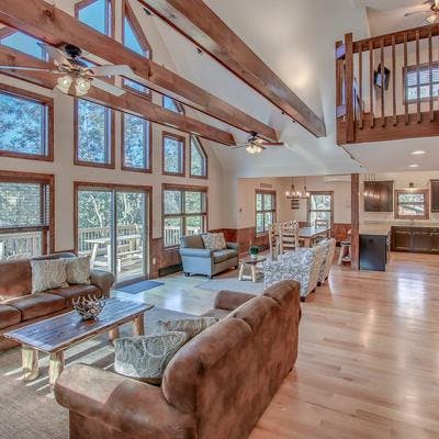 Lots of light in the living area of this Pocono Mountain vacation rental.